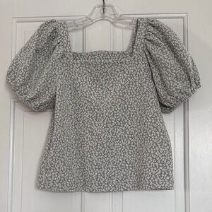 LOFT Gray Floral Square-Neck Puff Sleeve Blouse